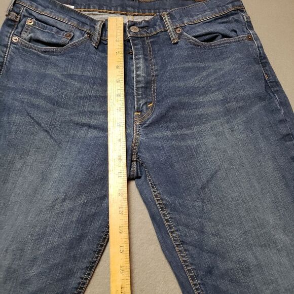 Men's 541 Levi’s for athletic builds, Tapered fit, comfortable. Size 32W - Picture 11 of 14